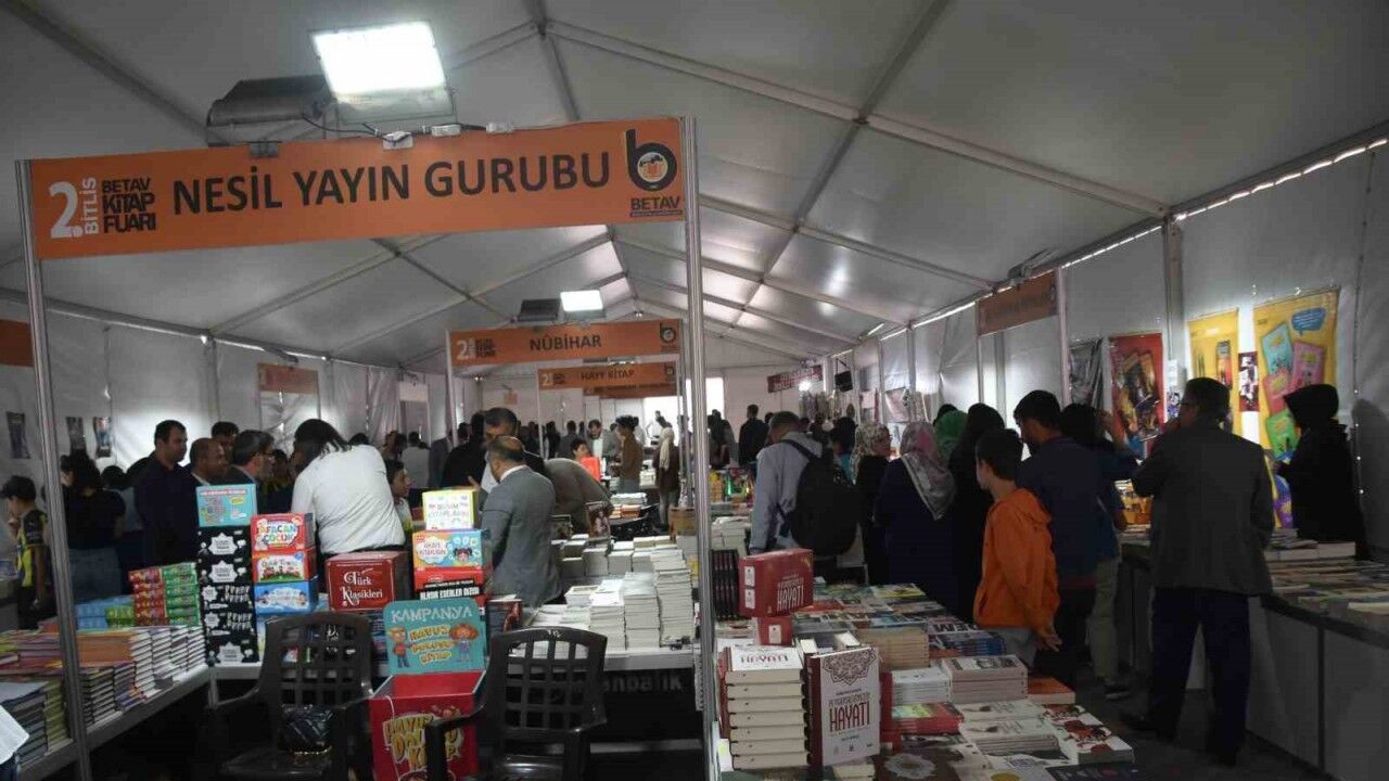 Bitlis’te 2. Kitap Fuarı açıldı
