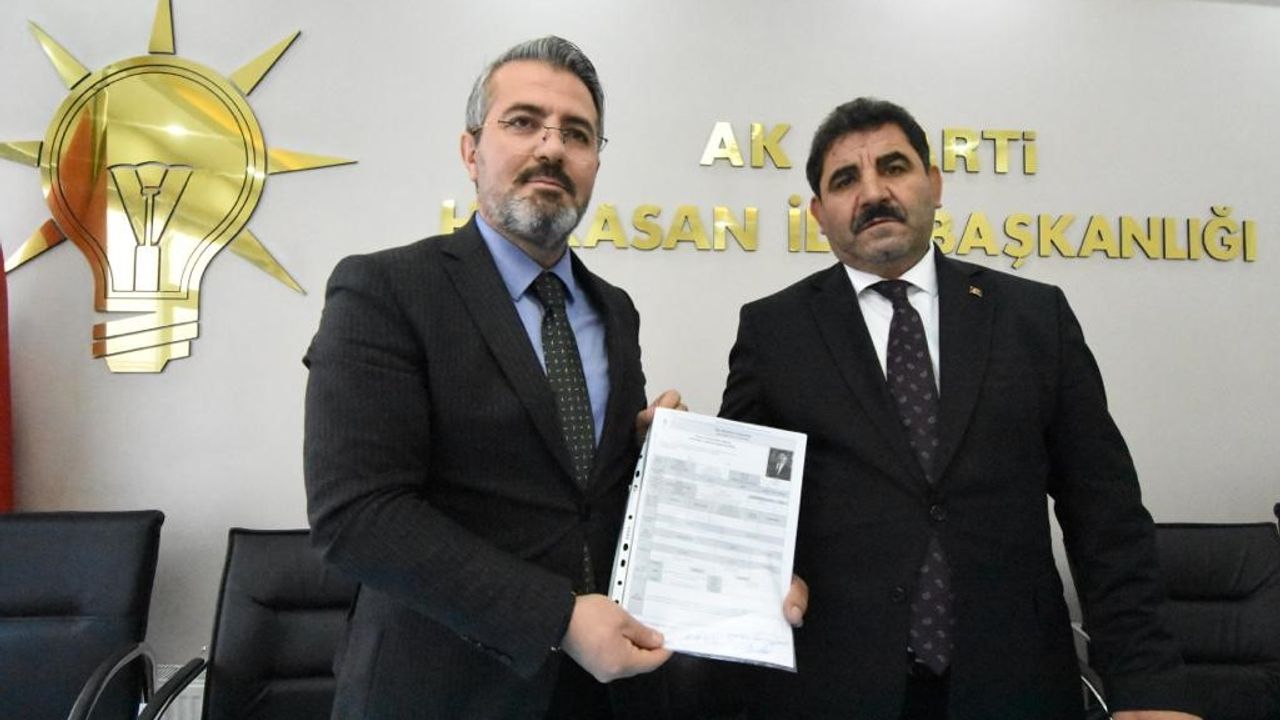 AK Parti Horasan Belediye Başkan Aday Adayı Hayrettin Özdemir, Müracaatını Yaptı