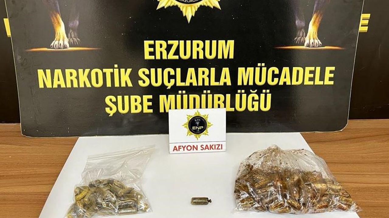 Erzurum'da Bir Şahsın Karnından 1 Kilo 134 Gram Afyon Sakızı Çıktı