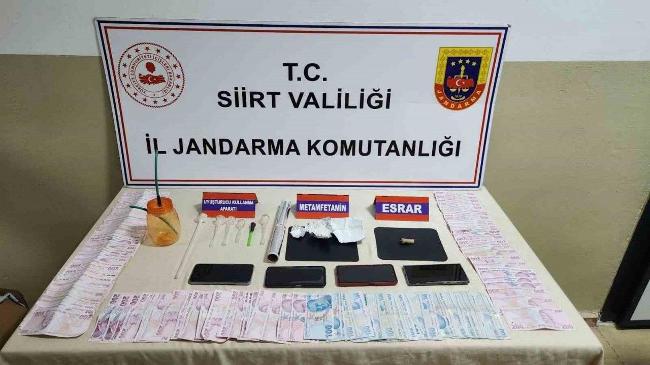 Siirt’te uyuşturucu ticareti yapan 2 şüpheli tutuklandı