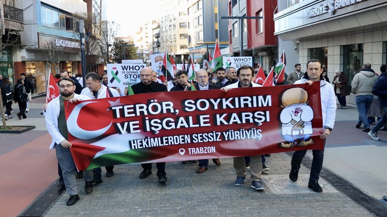Trabzon'da İsrail'i Protesto Etmek için Yürüdüler
