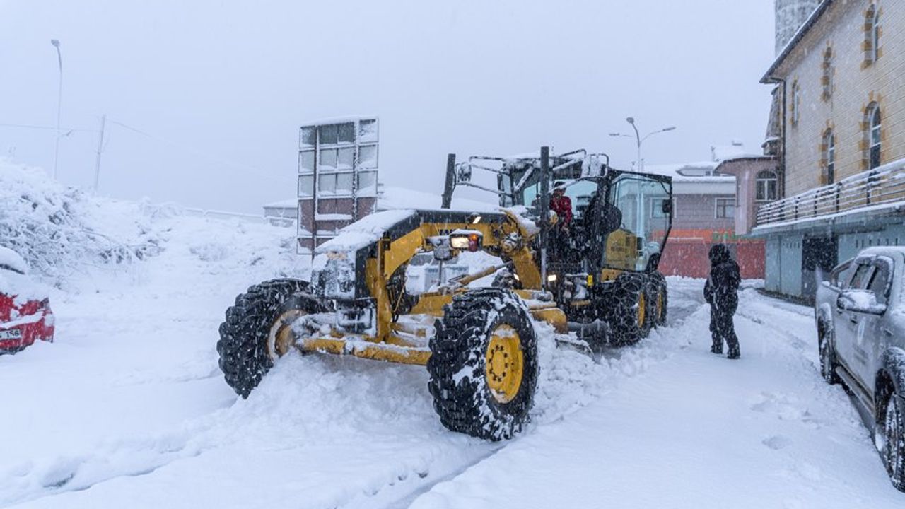 Rize'de Kar Nedeniyle 139 Köye Ulaşım Sağlanamıyor