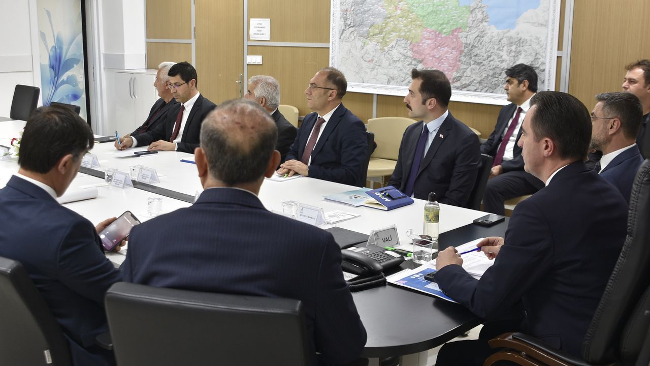 Bitlis’te ‘Bitlis Gençlik Festivali ve Kitap Fuarı’ 19 Mayıs’ta kapılarını açıyor