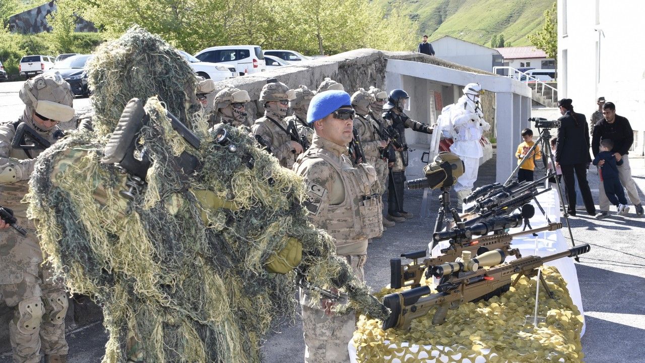 Bitlis'te özel gereksinimli bireyler 1 günlüğüne asker oldu