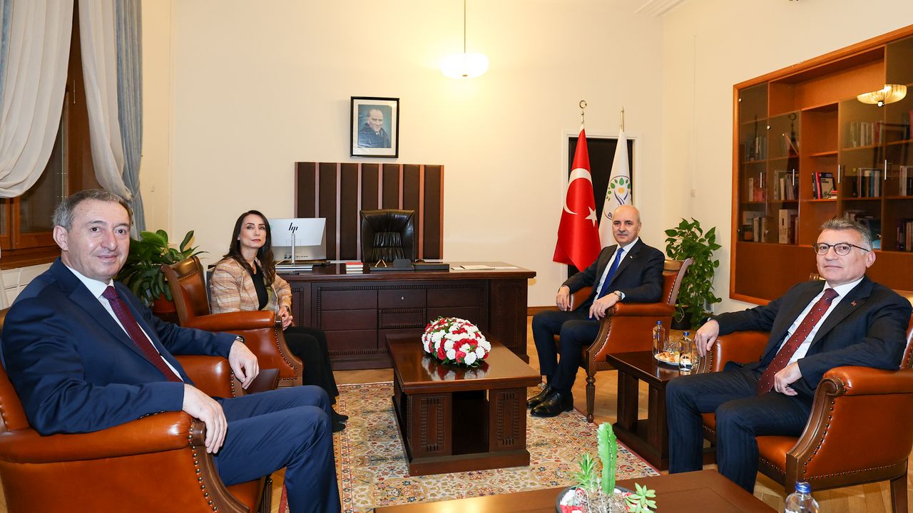 TBMM Başkanı Kurtulmuş, DEM Parti'yi ziyaret etti