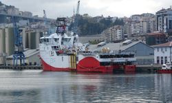 Barbaros Hayrettin Paşa Sismik Araştırma Gemisi Yeniden Trabzon Limanında