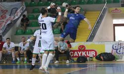 Rize Belediyespor  Sakarya Büyükşehir Belediyespor'a Karşı  30-33 Mağlup Oldu