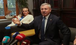 Saadet Partisi Grup Başkanı Selçuk Özdağ, Trabzon'da Konuştu