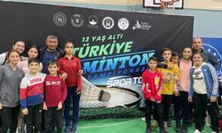 Bayburtlu Badmintoncular Şampiyonadan Dereceyle Döndüler