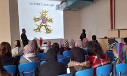 Bayburt'ta Kız Öğrenci Yurdunda 'İş Sağlığı ve Güvenliği Semineri' Düzenlendi