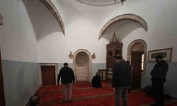 Kahramanmaraş şehir merkezinin hasar görmeyen 5 asırlık camisi