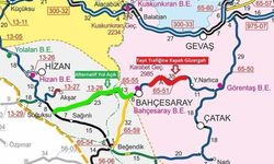 Bahçesaray yolu kar yağışı nedeniyle trafiğe kapatıldı