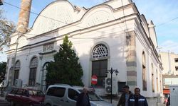 Burhaniye’de tarihi camiye hayırsever güzelliği