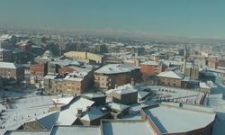 Erzurum'da  Kar Yerini Soğuk Havaya Bıraktı