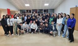 Rektör Kızıltoprak, Kazak öğrencilerle bir araya geldi