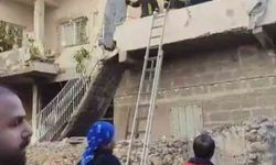 Üzerine merdiven çöken inşaat işçisi hayatını kaybetti