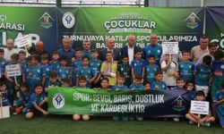 'Esila Tüfekçi' Mahalleler Arası Çocuklar Futbol Turnuvası' Başladı