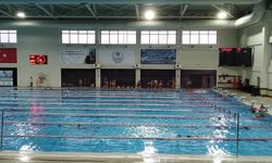 Rize'de Yüzme Havuzunda Klordan Etkilenen 5 Kişi Hastaneye Kaldırıldı