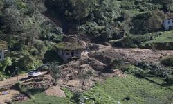 Rize'de Heyelan Olan Köyde Temizlik Çalışmalarına Başlandı