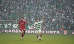 Bursaspor taraftarından Filistin bayraklı koreografi