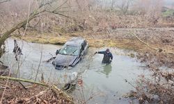 Çaya uçan otomobilde ölen Ali Kaan’ın cenazesi, ailesi tarafından teslim alındı