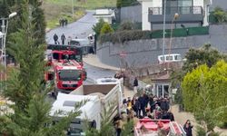 İstanbul - Büyükçekmece'de kamyonun 2 araca çarpıp 1 kişiyi ezdiği kaza kamerada / Ek görüntülerle