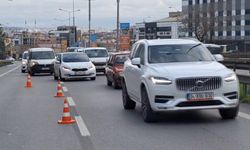 İstanbul - Pendik’te seyir halindeki tur minibüsü yandı