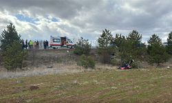 Otomobilden fırlayan yolcu öldü, sürücü yaralı