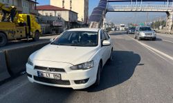 Otomobile çarpan motosikletin sürücüsü hayatını kaybetti