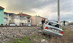 Polisten kaçan alkollü sürücü otomobille takla attı