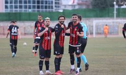 Uşakspor çıkışa geçti