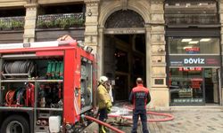 İstanbul - İstiklal Caddesi'nde tarihi Suriye Pasajı'nda yangın - 3 / Ek görüntü ve bilgiyle geniş haber