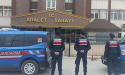 90 yaşındaki annesini dövüp altın ve parasını alan şüpheli ile kız arkadaşı yakalandı