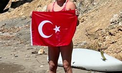 Açık su yüzücüsü Aysu Türkoğlu Ka'iwi Kanalı'nı geçerek tarih yazdı
