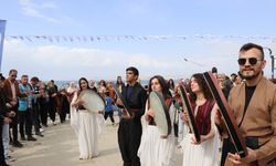 Edremit Belediyesi, çocuk şenliği düzenledi
