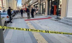 Giyim mağazasında silahlı kavga; 1 ölü, 4 yaralı