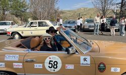 Kapadokya'da Klasik Otomobil Rallisi başladı