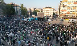 Süper Lig’i garantileyen Kocaelispor’u, taraftar kutlama yapmak için bekliyor / Ek fotoğraflar
