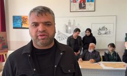 Süryani papaz, 70 yıldır gönül verdiği hat sanatını öğrencilere aktardı / Ek fotoğraflar