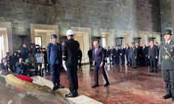 TBMM Başkanı Kurtulmuş ve devlet erkanından Anıtkabir'e ziyaret