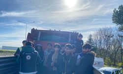 TIR'ın dorsesinde 10 kaçak göçmen yakalandı; 2 gözaltı