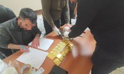 Van'da havalimanında kaçak altın ve para ele geçirildi