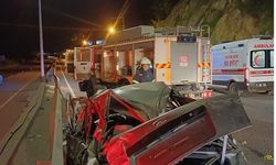 Bariyere çarpan otomobilin sürücüsü öldü