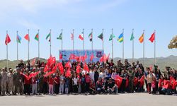 Kayseri'de 179 öğrenci, 'Mehmetçikle Bir Gün' projesi kapsamında 'Erciyes 2025 Tatbikatı'nı takip etti / Ek fotoğraflar