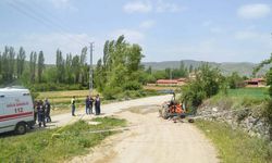 Tarladan dönen çifti, tabanca ile öldürdü