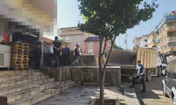 Ekipleri engellemeye çalıştılar; etiketsiz ve tarihi geçmiş 1,8 ton yoğurt ve peynir ele geçirildi