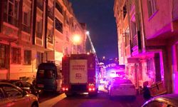 İstanbul - Esenyurt'ta 5 katlı binada yangın: 14 kişi kurtarıldı