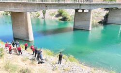 Kayıp olarak 2 gündür aranıyordu; baraj gölüne uçan otomobilinde cansız bedeni bulundu