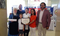 Lise öğrencileri, aileleriyle yemek yaptı