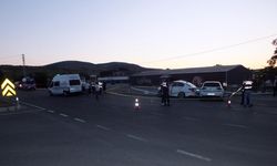 Yozgat'ta iki otomobil çarpıştı; 2 ölü, 1 yaralı